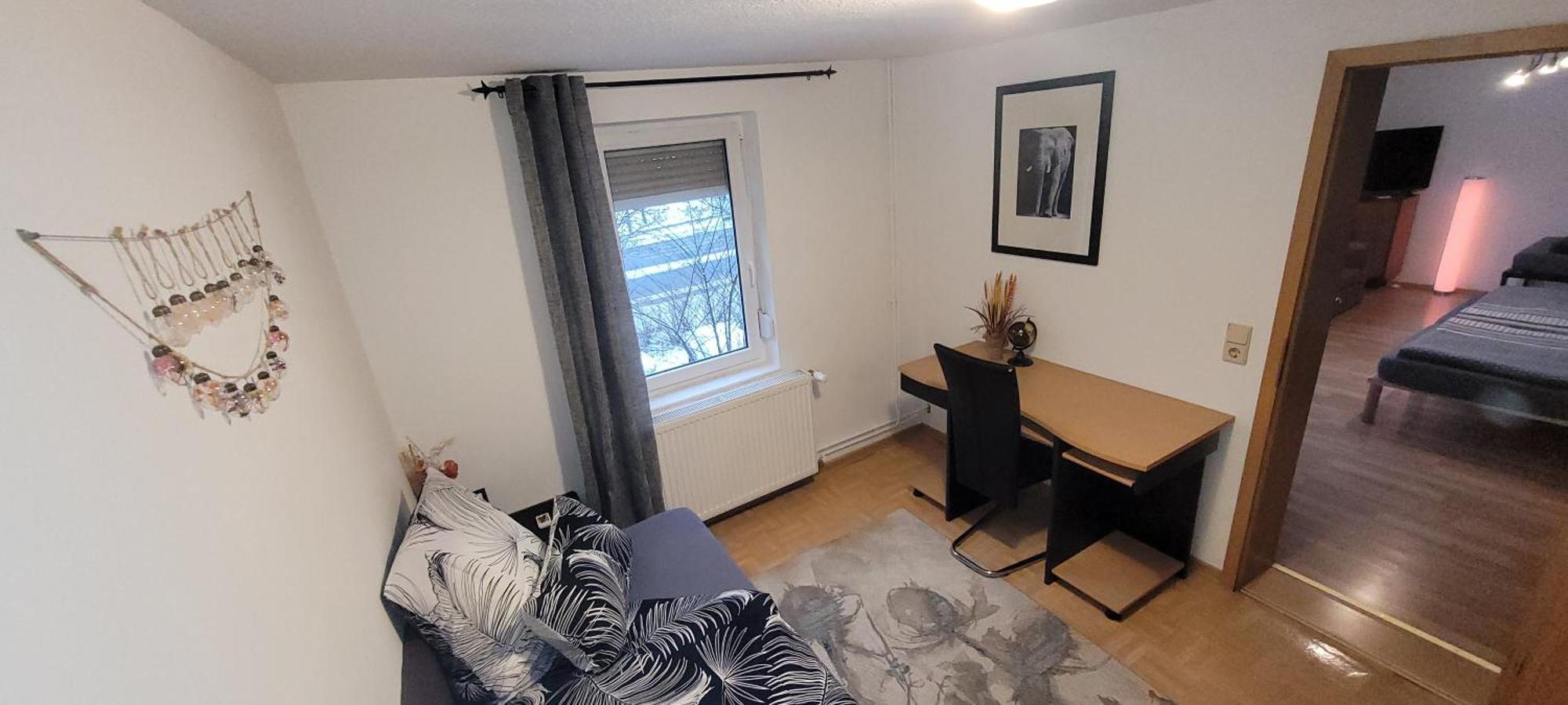 Suhl - Ihre Erholsame Arbeiterwohnung In Zentrumnaehe 外观 照片