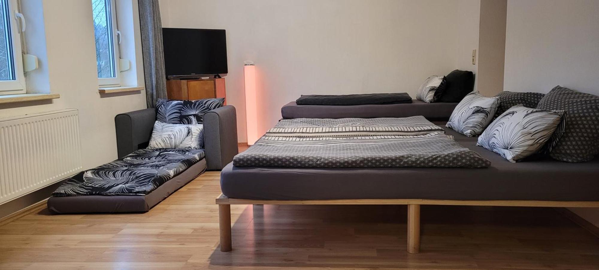 Suhl - Ihre Erholsame Arbeiterwohnung In Zentrumnaehe 外观 照片